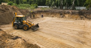 Разработка котлована Якутск, цена от 317 руб./м3.